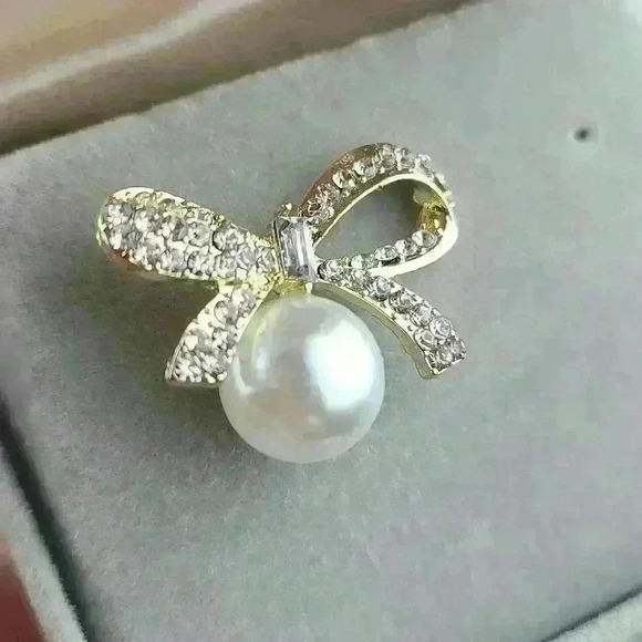 925 Silver pearl rhinestones earrings Gold-toned faux pearl - Picture 9 of 10